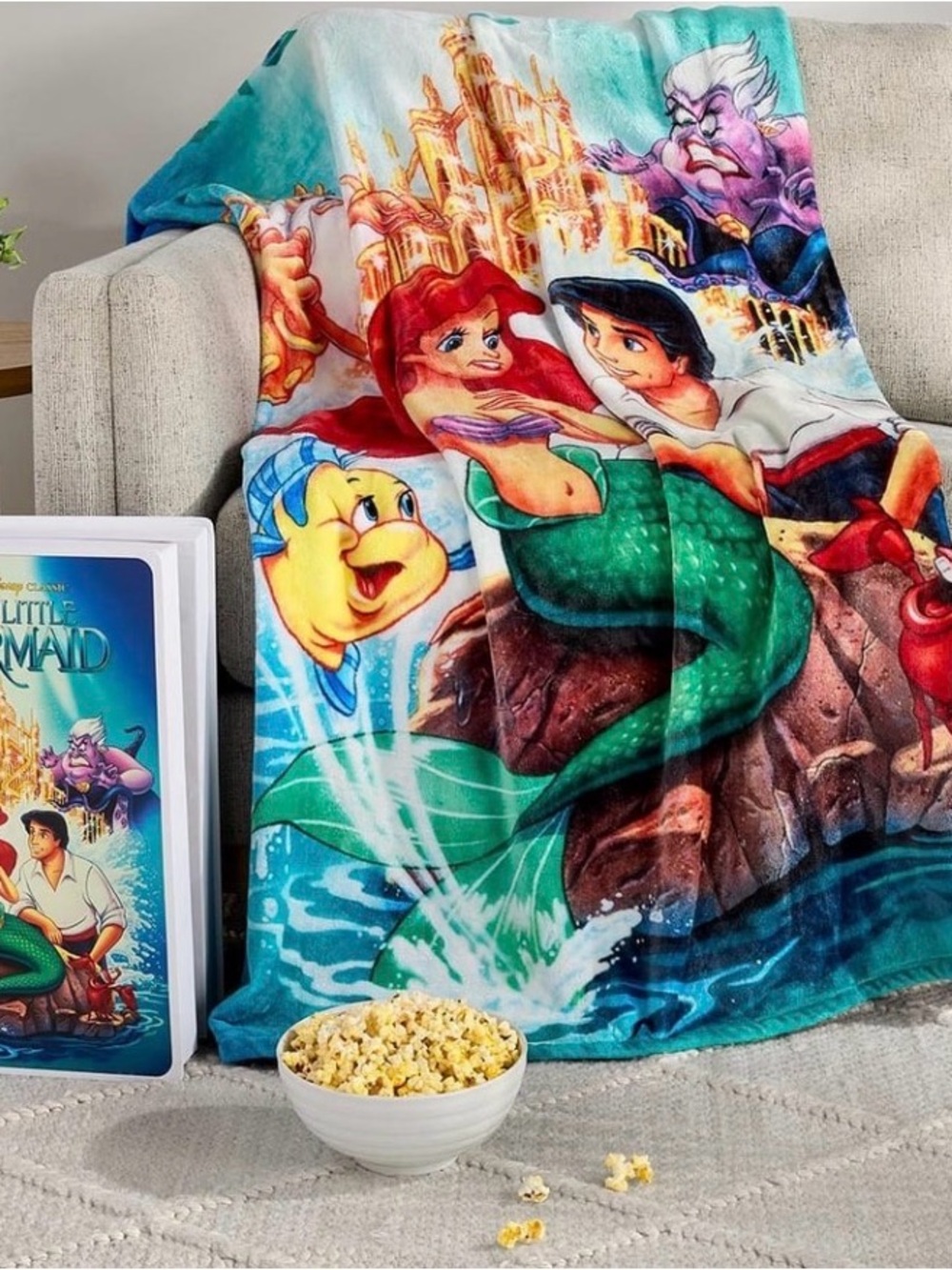 The VIRAL Disney Little Mermaid Throw Blanket + VHS display Case COLLECTIBLE